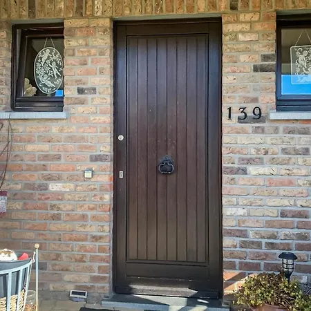 Apartment Awesome In *